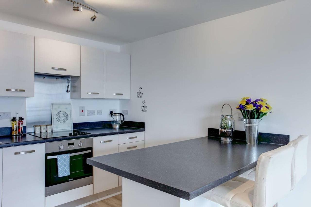 Newly Renovated Riverside Flat W/ Private Balcony Norwich Exterior photo
